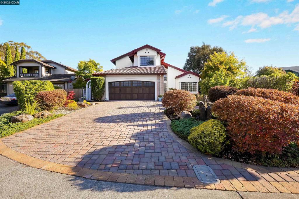 100 Opal Ct