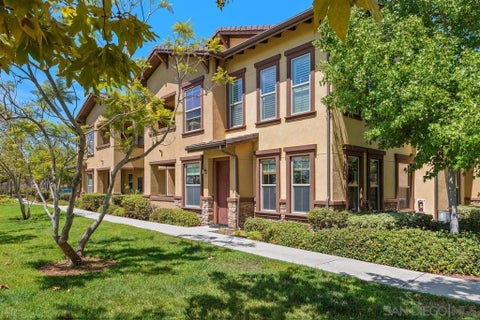 Photo of 6635 Canopy Ridge LN #25, San Diego, CA 92121 (MLS # 260012778SD)