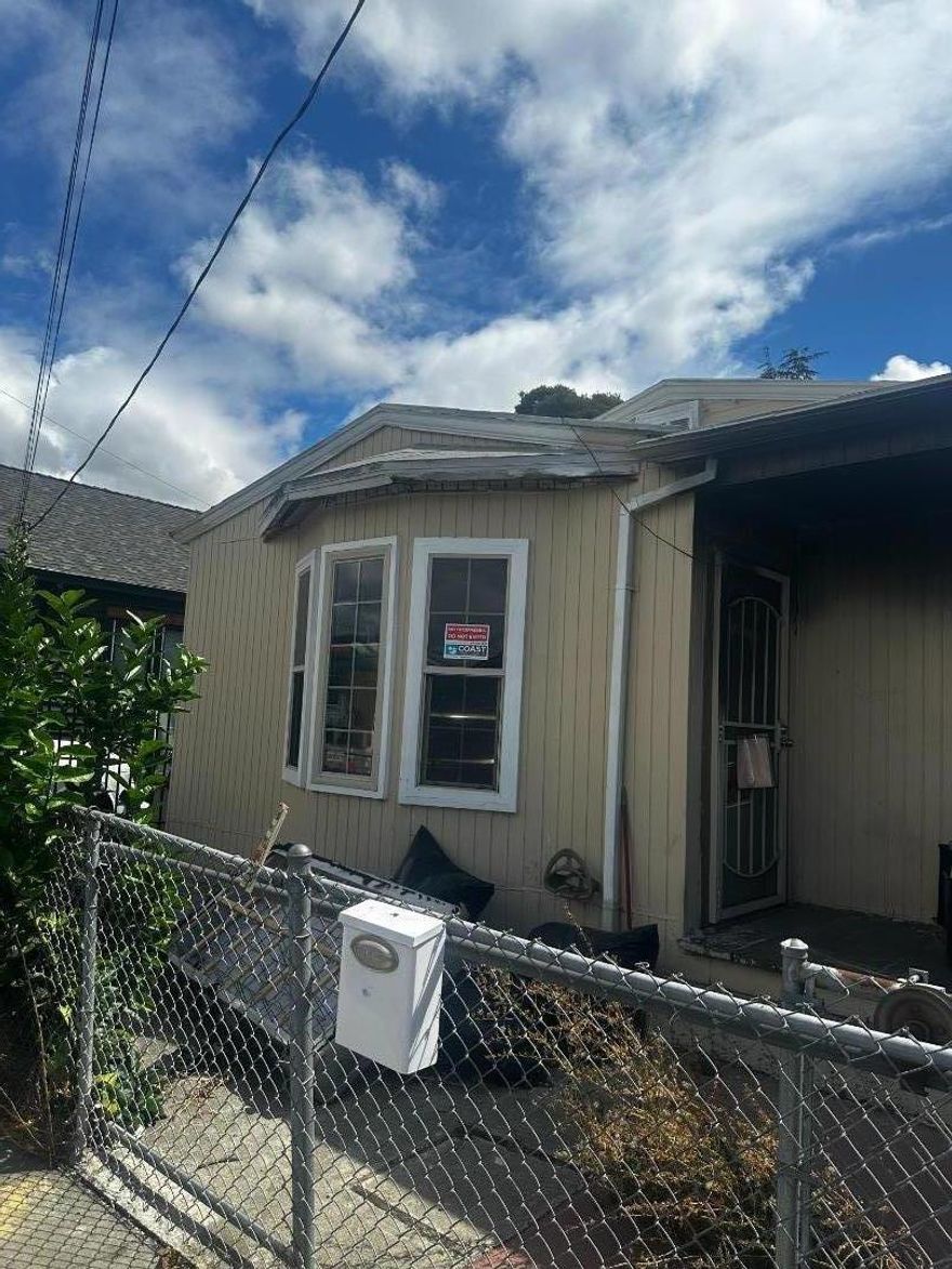 Investors opportunity cash only property has fire damage but most of the leg work has been done it's just for the right  person to finish this project. There is also possibility for ADU in basement.