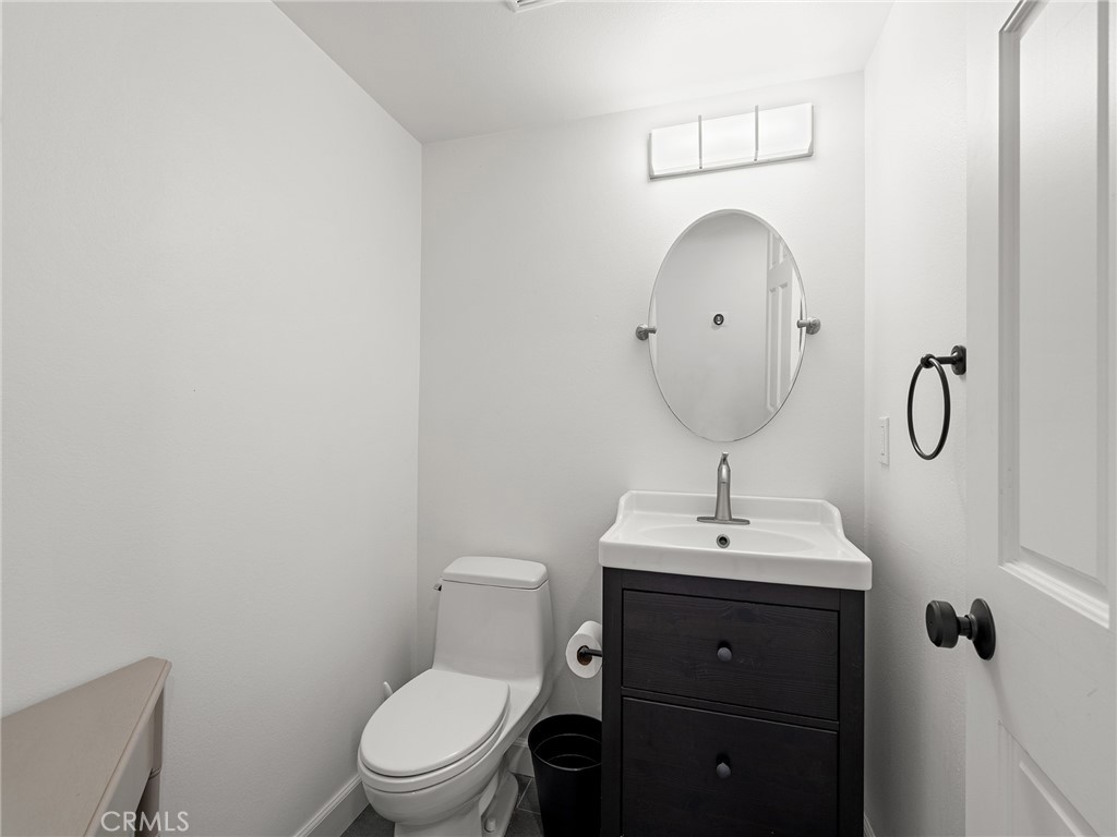 Manhattan Beach, California, 90266, United States, 3 Bedrooms Bedrooms, ,3 BathroomsBathrooms,Residential,Active,2041475