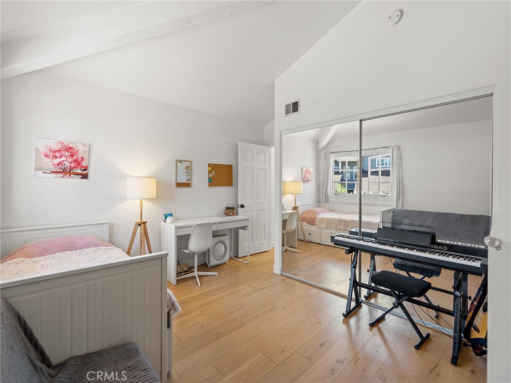 Manhattan Beach, California, 90266, United States, 3 Bedrooms Bedrooms, ,3 BathroomsBathrooms,Residential,Active,2041475