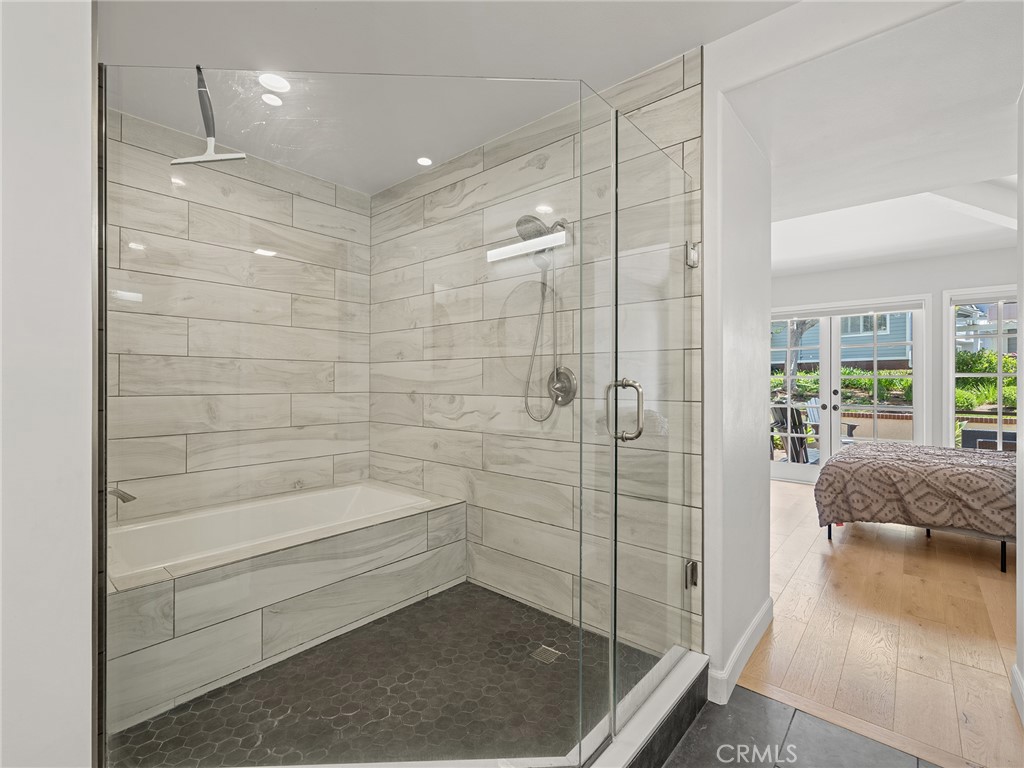 Manhattan Beach, California, 90266, United States, 3 Bedrooms Bedrooms, ,3 BathroomsBathrooms,Residential,Active,2041475