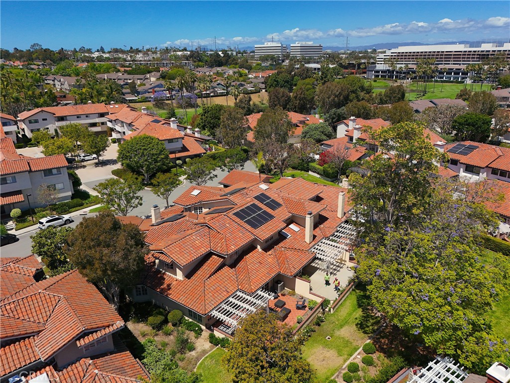 Manhattan Beach, California, 90266, United States, 3 Bedrooms Bedrooms, ,3 BathroomsBathrooms,Residential,Active,2041475