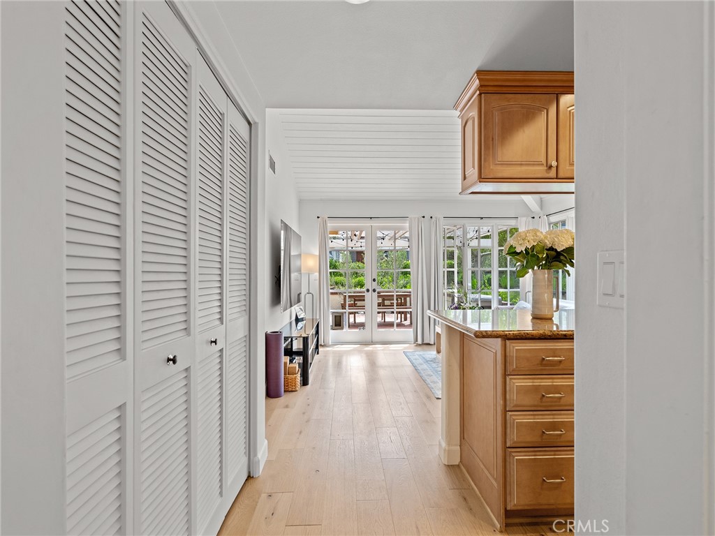 Manhattan Beach, California, 90266, United States, 3 Bedrooms Bedrooms, ,3 BathroomsBathrooms,Residential,Active,2041475