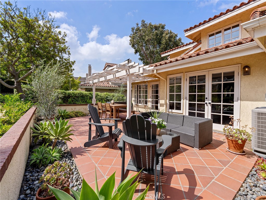 Manhattan Beach, California, 90266, United States, 3 Bedrooms Bedrooms, ,3 BathroomsBathrooms,Residential,Active,2041475