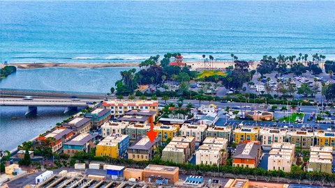 985 Doheny Way, Dana Point, CA 92629 - MLS#: OC25169641