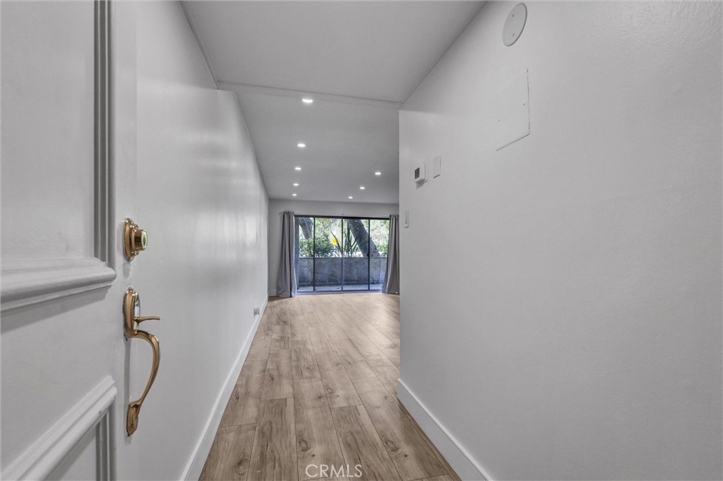 440 Veteran Avenue 102