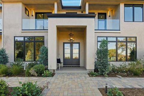 Photo of 20388 Hill Avenue, Saratoga, CA 95070 (MLS # ML82026708)