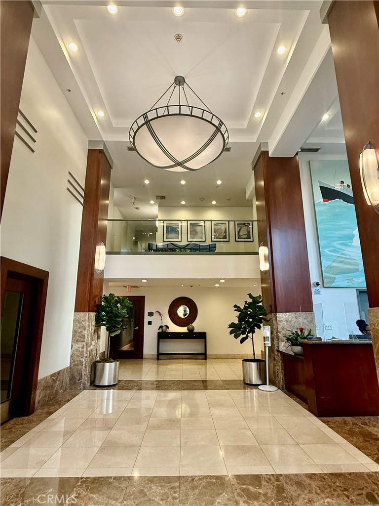 Downtown (DT) - Residential Lease