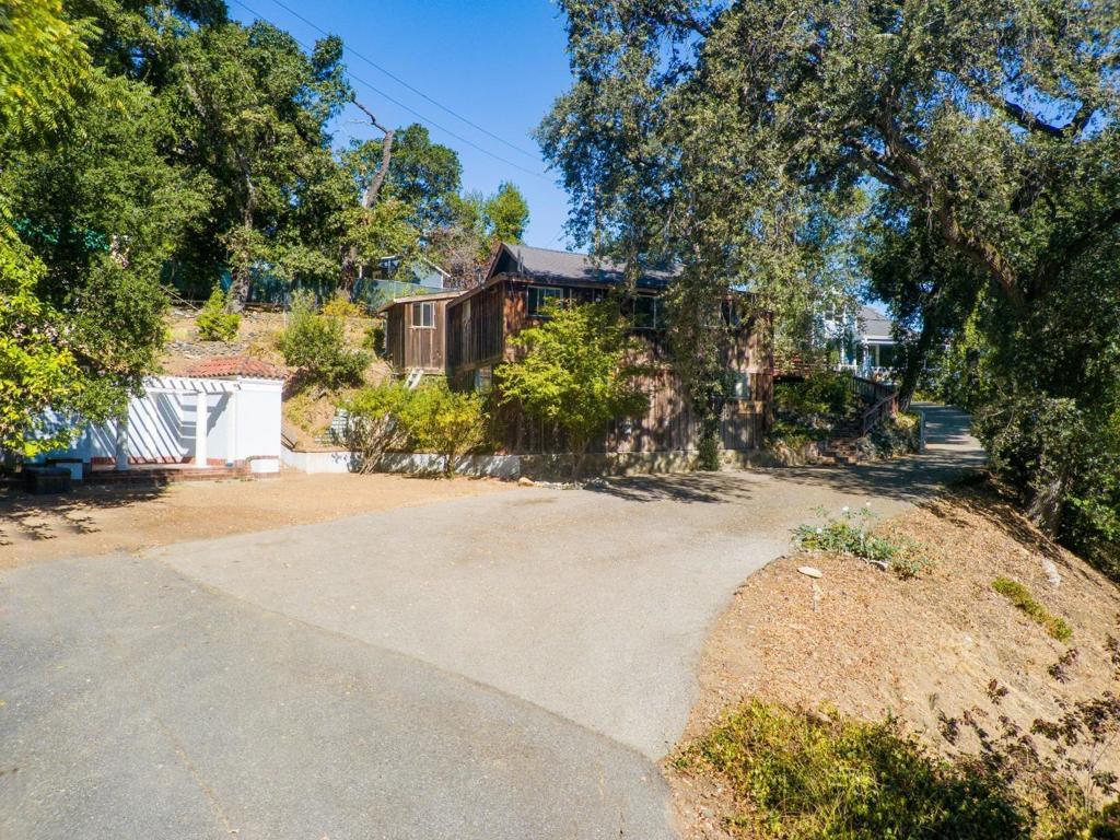 70 Reservoir Road