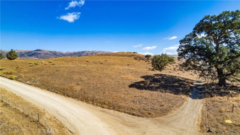 Photo of 0 Marigold/Dogwood, Tehachapi, CA 93561 (MLS # SR26220538)