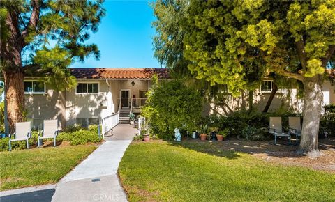 2286 Via Puerta A Laguna Woods CA 92637