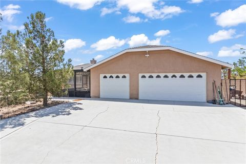 Photo of 7010 W Ave A 4, Lancaster, Lancaster, CA 93536 (MLS # SR25214536)