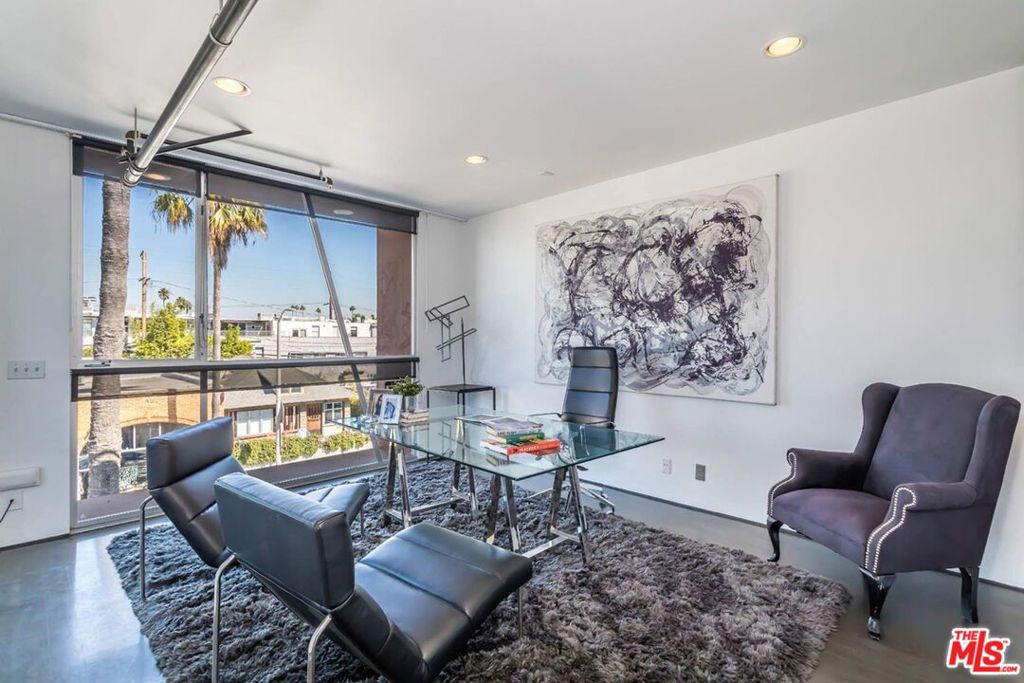 1212 Abbot Kinney Boulevard 1