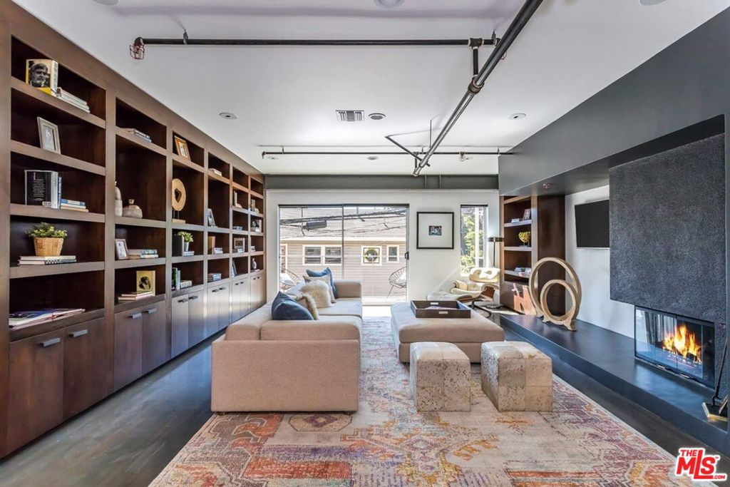 1212 Abbot Kinney Boulevard 1