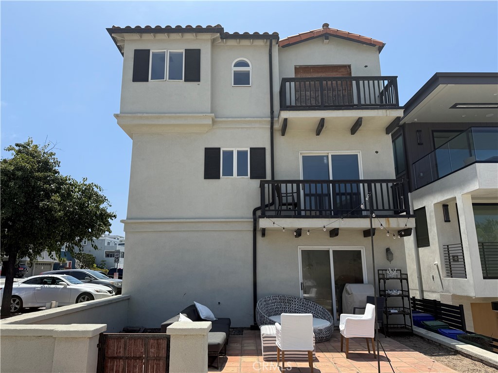 617 Manhattan Avenue