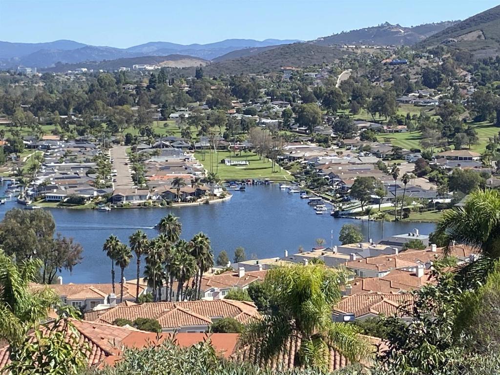 Lake San Marcos - Residential