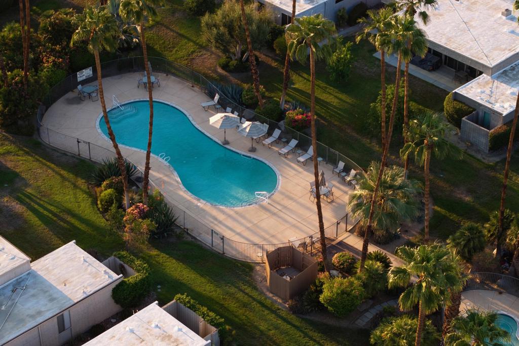 Tamarisk West - Residential