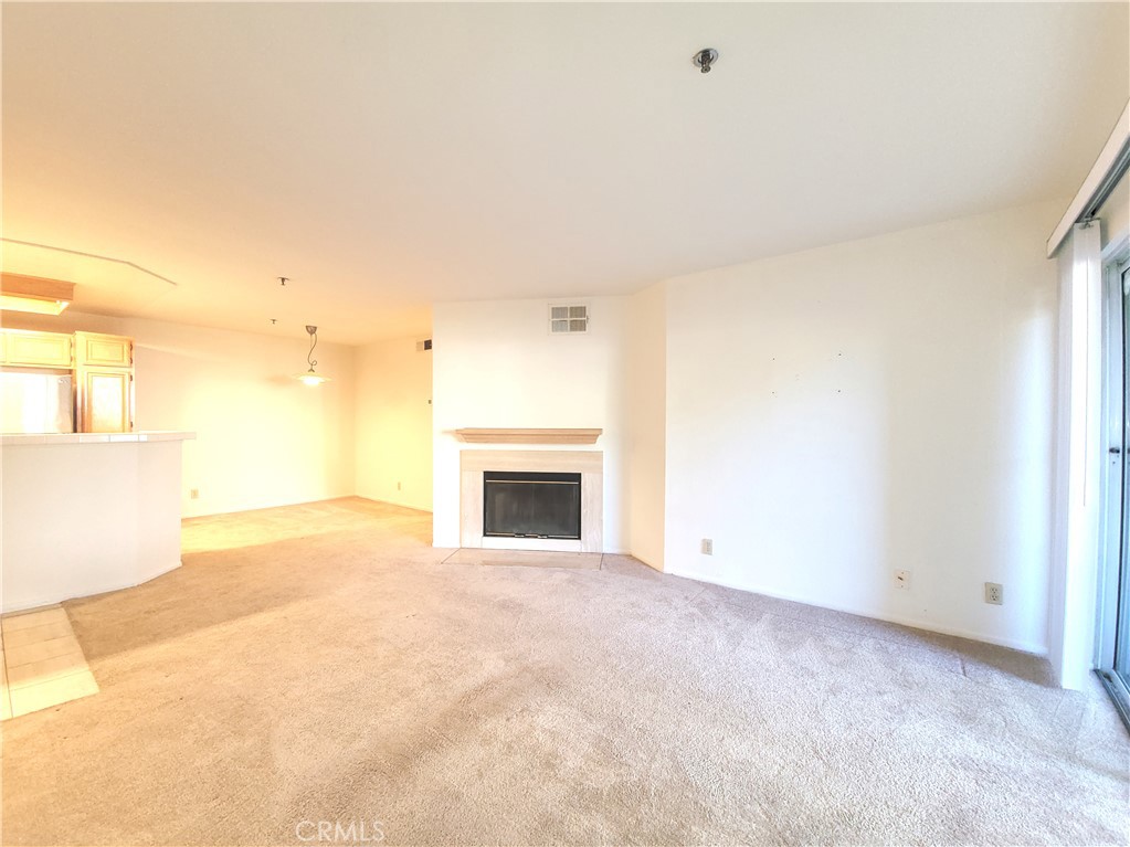 5728 Oak Bend Lane 202