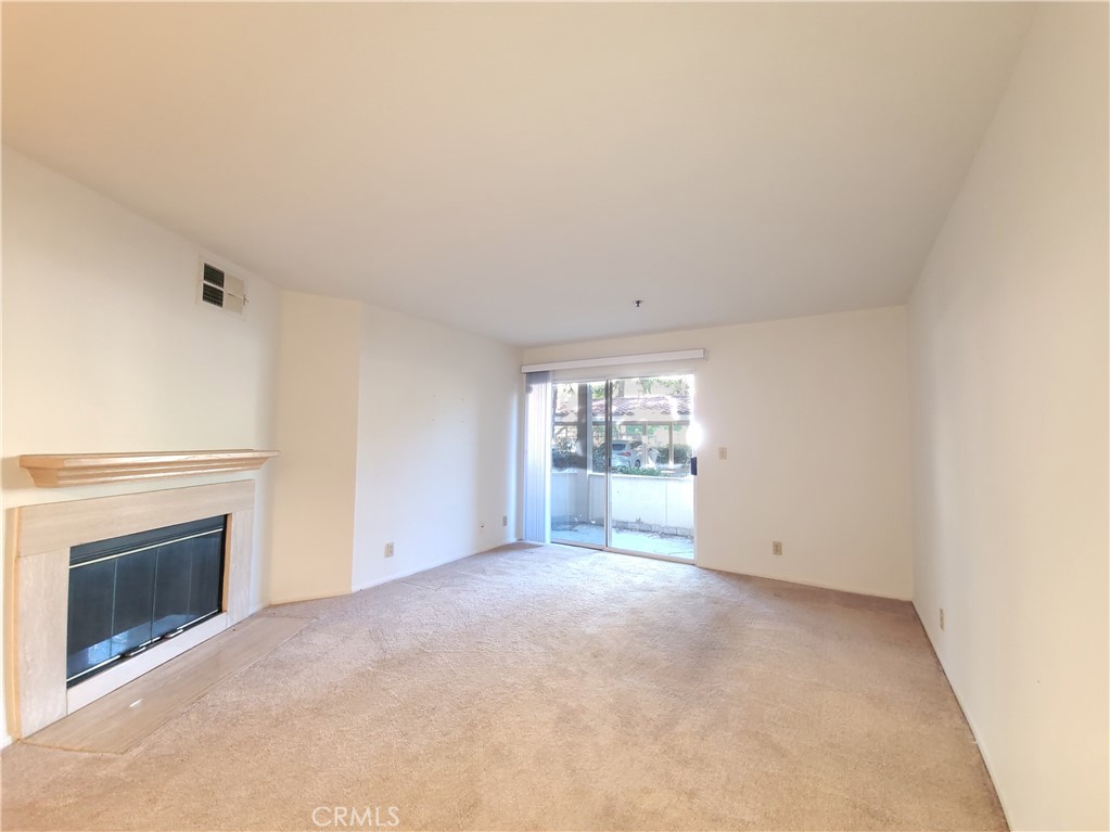 5728 Oak Bend Lane 202