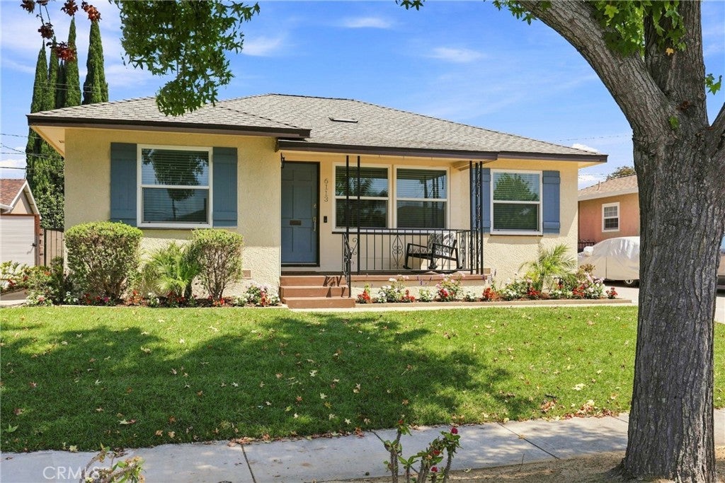6113 Henrilee Street