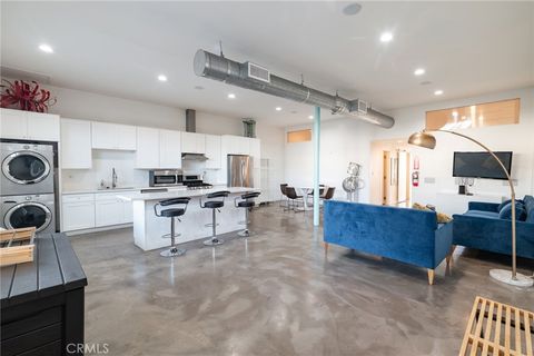 Photo of 5655 E Beverly BLVD, Los Angeles, CA 90022 (MLS # DW26096513)
