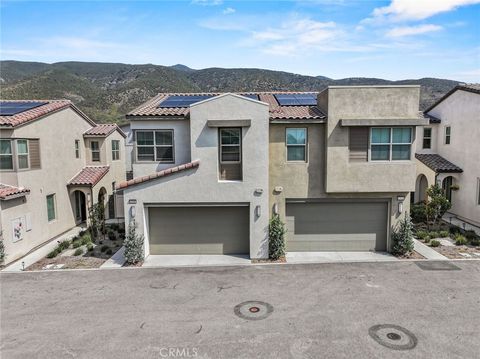 Photo of 15936 Sparrow Court, Fontana, CA 92336 (MLS # IV26114041)