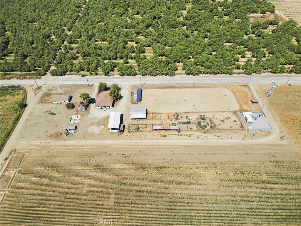 Photo of 11662 Wasco Pond Road, Wasco, CA 93280 (MLS # SR26170916)