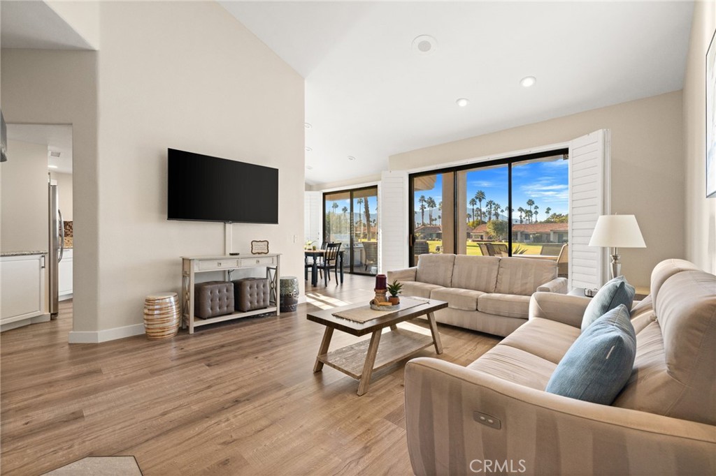 Palm Valley CC (32420) - Residential