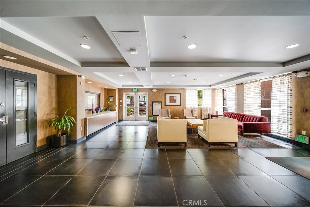 21301 Erwin Street 303