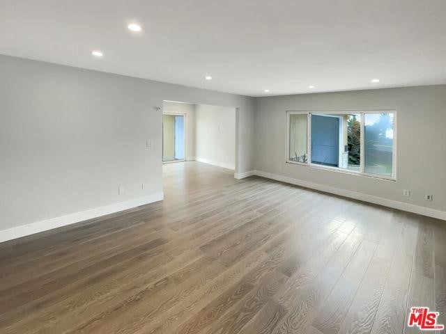 1106 W Paseo Del Mar