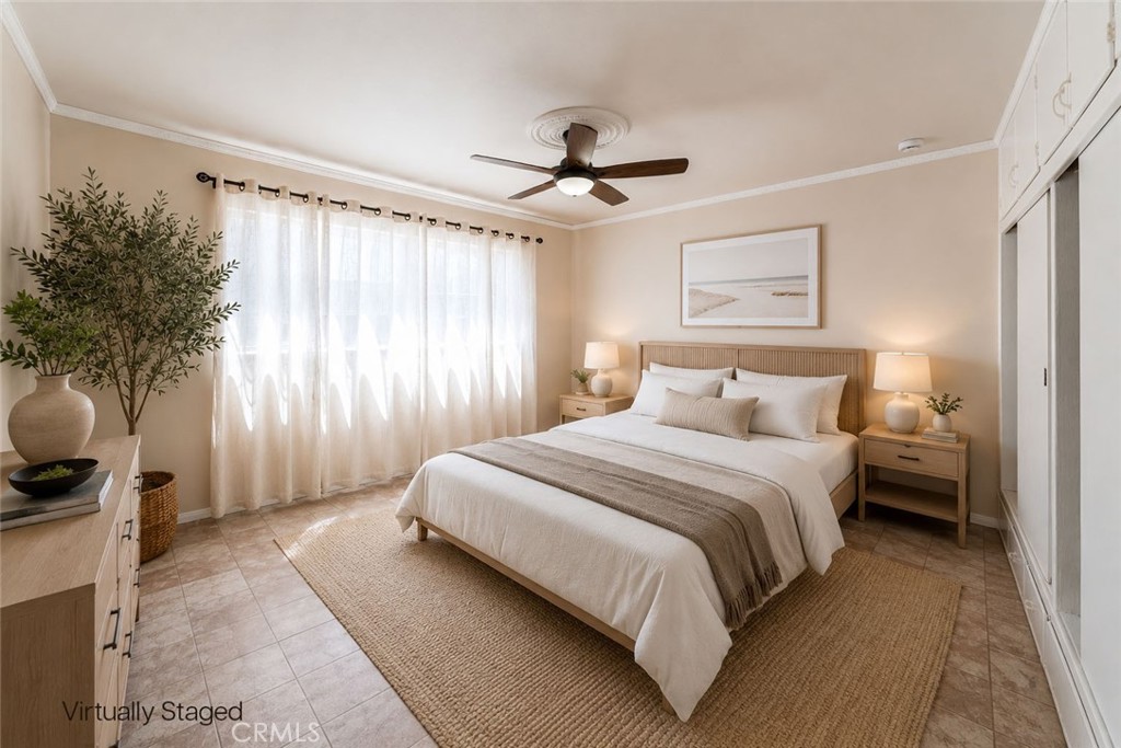100 Cerritos Avenue 7