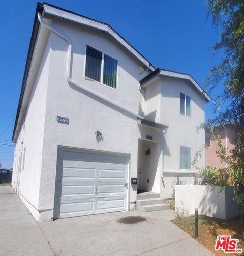 Photo of 831 E 109th Street, Los Angeles, CA 90059 (MLS # 26873047)