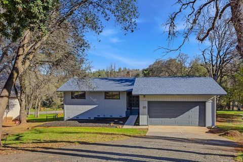 Photo of 23014 Spyglass Court Ct, Auburn, CA 95602 (MLS # ML82035147)