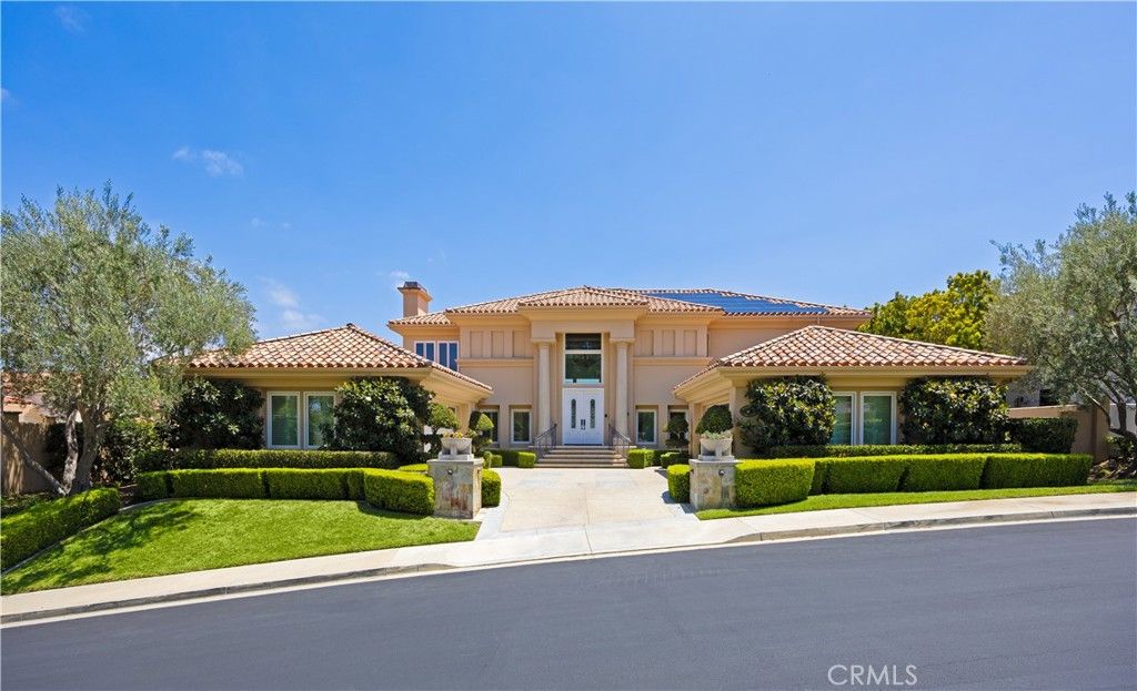 Photo of 4 Kingsport DR, Newport Coast, CA 92657 (MLS # OC26109452)