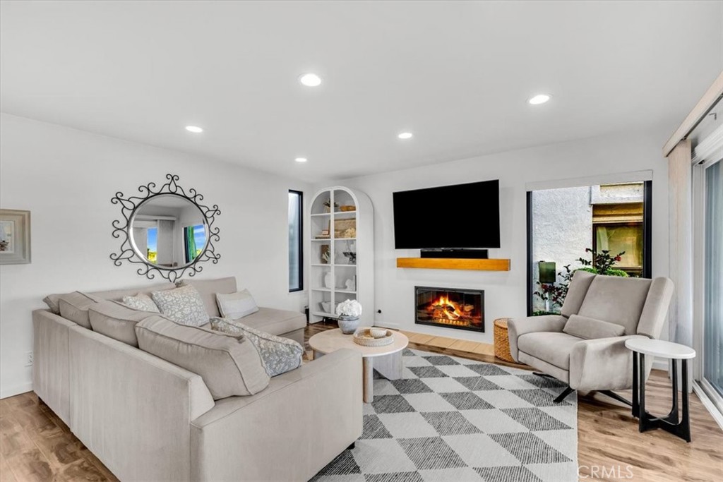 Mallorca Condos (MQ) - Residential