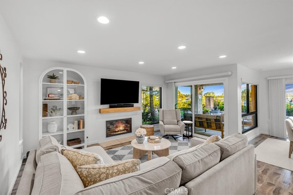 Mallorca Condos (MQ) - Residential