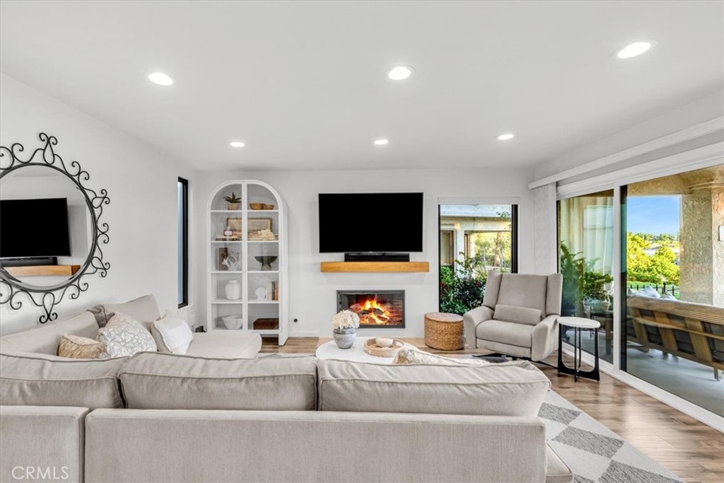 Mallorca Condos (MQ) - Residential