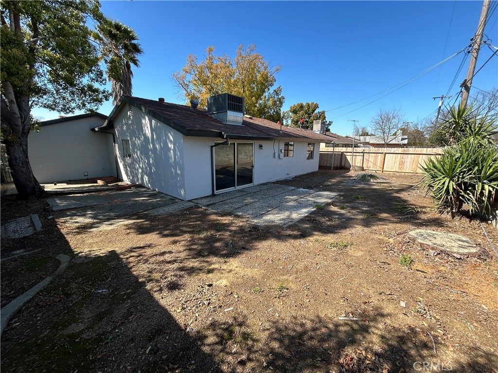 listing image 130729707894266109823
