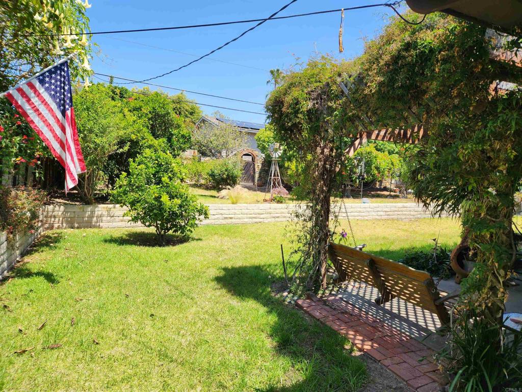 812 Sunrich Lane