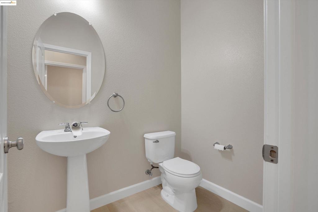 HAYWARD - Residential