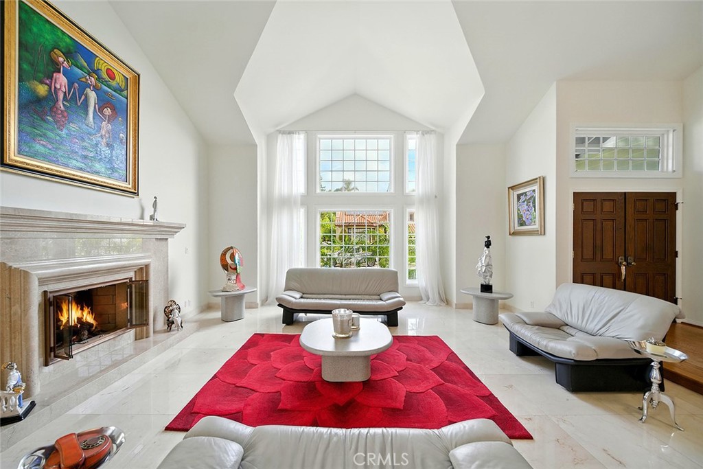 18200 Sandringham Court