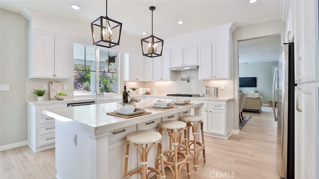 27775 Bottle Brush Way