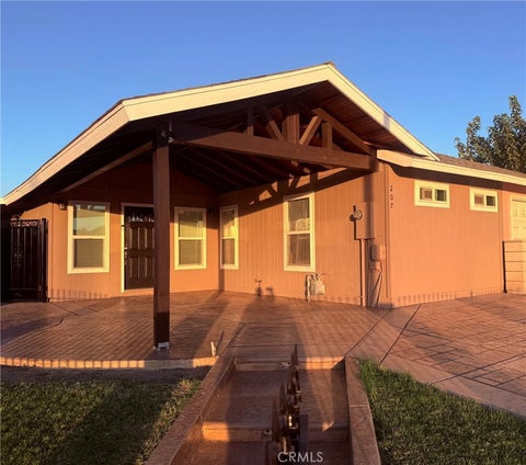 Photo of 207 I ST, Mendota, CA 93640 (MLS # FR26221861)