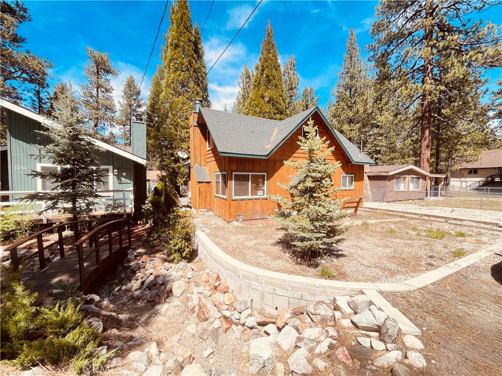 1133 Sugarloaf