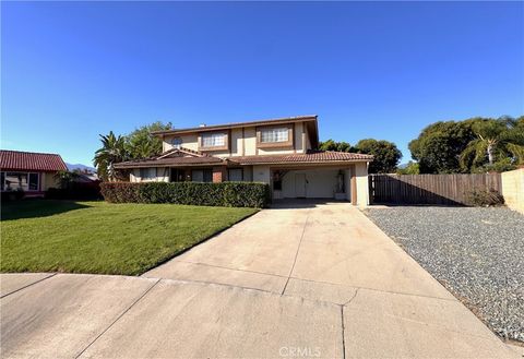 Photo of 2344 N Teakwood Avenue, Rialto, CA 92377 (MLS # CV26060931)