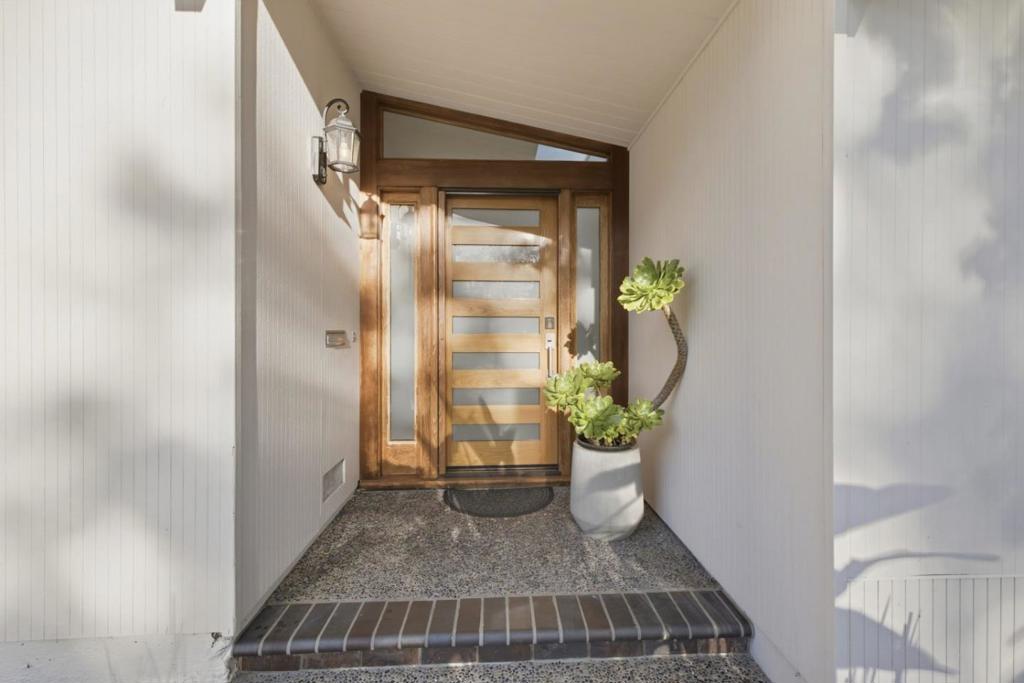3421 Greer Road