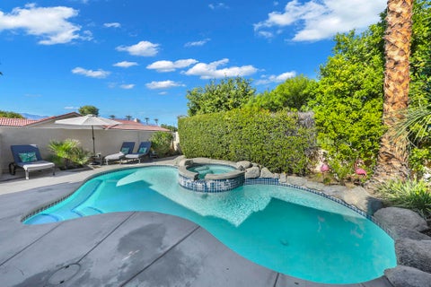 Tiny photo for 21 Ensenada Lane, Palm Desert, CA 92260 (MLS # 219154101DA)
