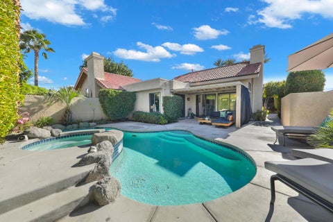 Photo of 21 Ensenada Lane, Palm Desert, CA 92260 (MLS # 219154101DA)
