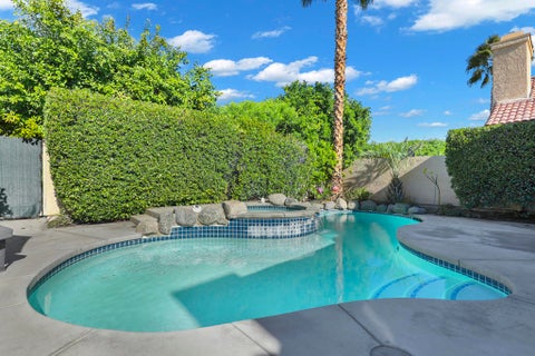 Tiny photo for 21 Ensenada Lane, Palm Desert, CA 92260 (MLS # 219154101DA)